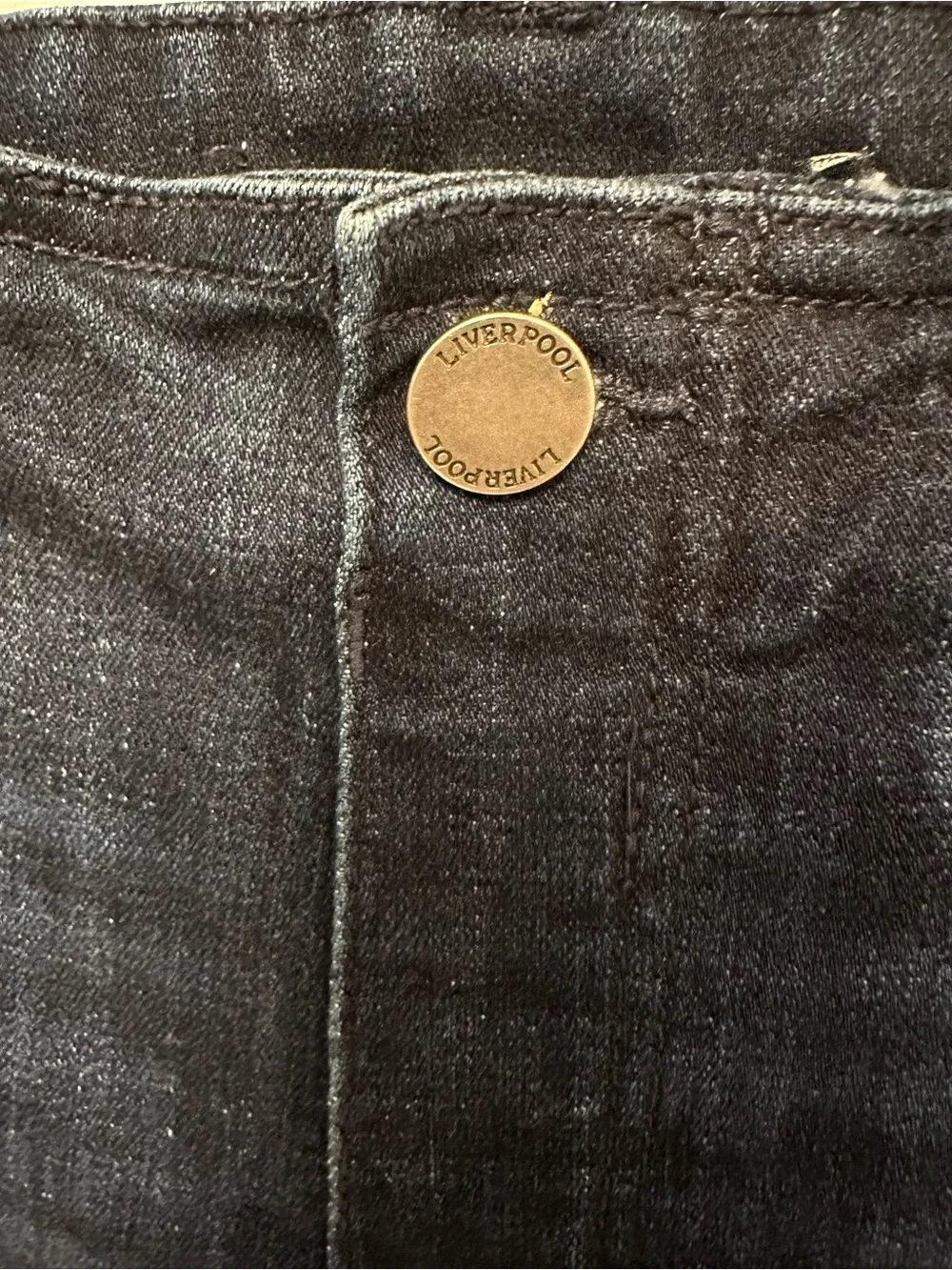 Liverpool Los Angeles 2/26 Cropped Kick Flare Jeans Raw Hem Ankle Slit Dark Wash